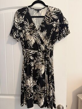 41 Hawthorn Black Floral Wrap Midi Dress